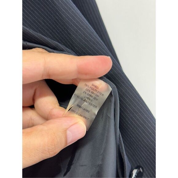 Calvin Klein Blazer Size 4P Office Two Button in Navy Front Pocket - Picture 10 of 10